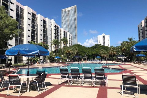 Copropriété à louer à Sunny Isles Beach, Floride: 1 chambre, 71.26 m2 № 1229998 - photo 6