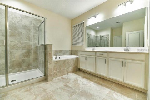 Villa ou maison à vendre à Kissimmee, Floride: 4 chambres, 192.96 m2 № 1254501 - photo 11