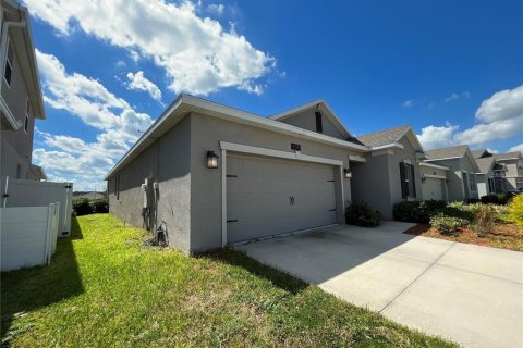 Villa ou maison à vendre à Kissimmee, Floride: 4 chambres, 192.96 m2 № 1254501 - photo 2