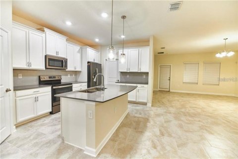 Villa ou maison à vendre à Kissimmee, Floride: 4 chambres, 192.96 m2 № 1254501 - photo 8