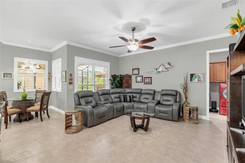 Villa ou maison à vendre à Kissimmee, Floride: 5 chambres, 248.23 m2 № 1344003 - photo 17