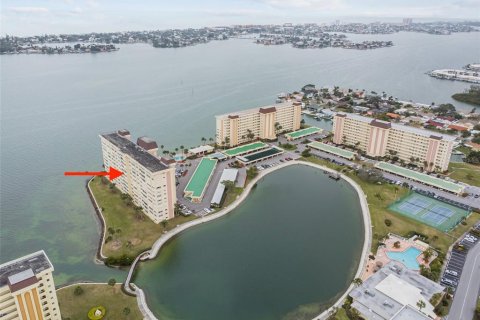 Condominio en venta en Saint Petersburg, Florida, 2 dormitorios, 97.55 m2 № 1140461 - foto 17