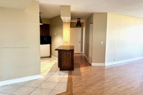 Condominio en venta en Aventura, Florida, 2 dormitorios, 109.72 m2 № 1006610 - foto 15