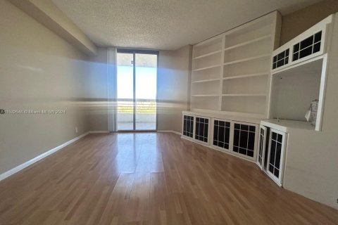 Condominio en venta en Aventura, Florida, 2 dormitorios, 109.72 m2 № 1006610 - foto 22