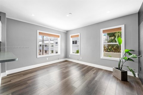 Copropriété à vendre à Miami Beach, Floride: 2 chambres, 88.44 m2 № 1209923 - photo 12