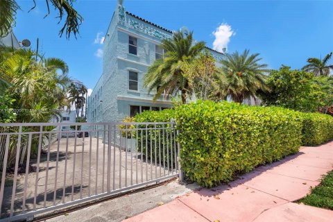 Copropriété à vendre à Miami Beach, Floride: 2 chambres, 88.44 m2 № 1209923 - photo 4