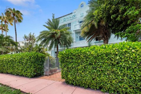 Copropriété à vendre à Miami Beach, Floride: 2 chambres, 88.44 m2 № 1209923 - photo 2