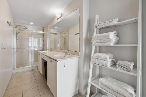 Condominio en venta en Aventura, Florida, 3 dormitorios, 153.29 m2 № 1117272 - foto 20