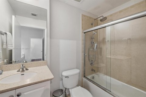 Condominio en venta en Aventura, Florida, 3 dormitorios, 153.29 m2 № 1117272 - foto 14