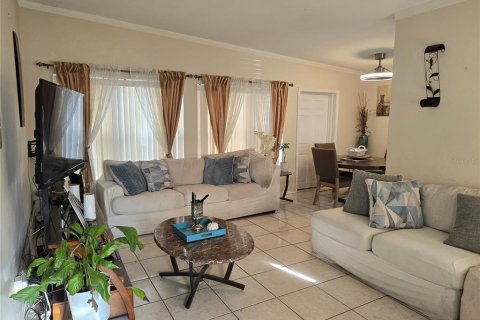 Casa en venta en Orlando, Florida, 4 dormitorios, 136.75 m2 № 1386955 - foto 21