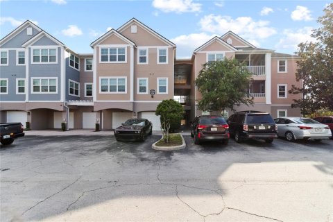 Condo in Orlando, Florida, 3 bedrooms  № 1335447 - photo 24