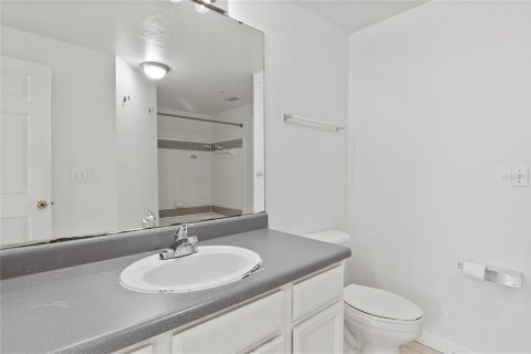 Condo in Orlando, Florida, 3 bedrooms  № 1335447 - photo 19