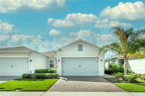 Villa ou maison à vendre à Kissimmee, Floride: 2 chambres, 144.65 m2 № 1335440 - photo 1