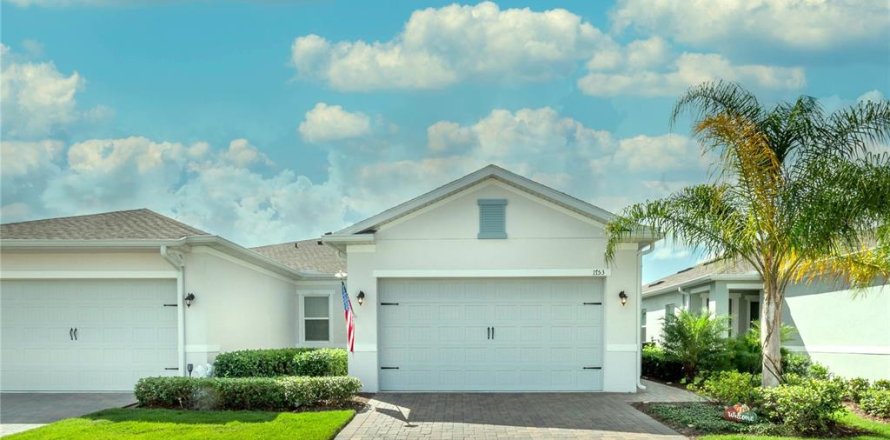 House in Kissimmee, Florida 2 bedrooms, 144.65 sq.m. № 1335440