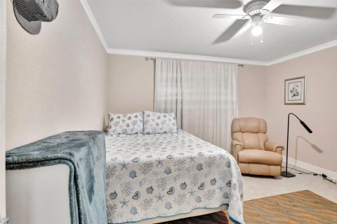 Condo in Pembroke Pines, Florida, 2 bedrooms  № 1077404 - photo 9