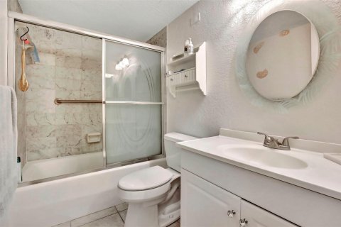 Condo in Pembroke Pines, Florida, 2 bedrooms  № 1077404 - photo 8