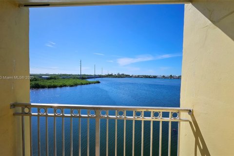 Condominio en venta en Key West, Florida, 1 dormitorio, 62.43 m2 № 912624 - foto 12