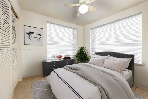 Casa en venta en Tamarac, Florida, 2 dormitorios, 93.09 m2 № 912671 - foto 7
