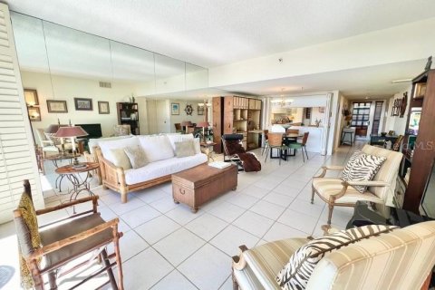 Copropriété à vendre à Longboat Key, Floride: 2 chambres, 129.32 m2 № 1374069 - photo 7