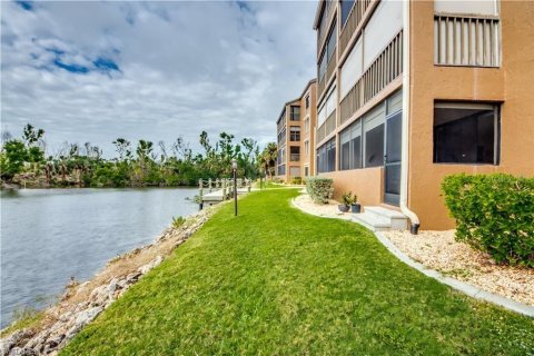 Copropriété à vendre à North Fort Myers, Floride: 2 chambres, 113.53 m2 № 1374100 - photo 19