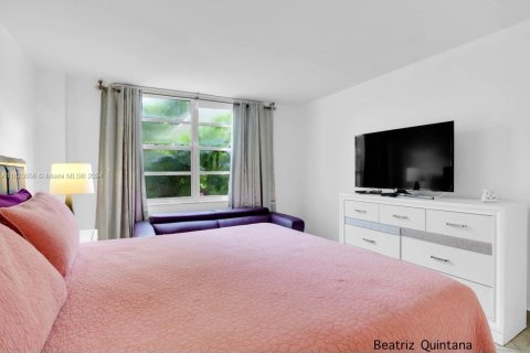 Condo in Aventura, Florida, 1 bedroom  № 1269705 - photo 3