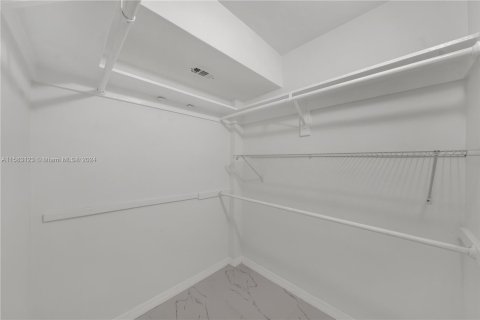 Copropriété à vendre à Aventura, Floride: 1 chambre, 71.35 m2 № 1168011 - photo 9