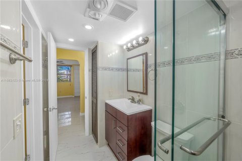 Copropriété à vendre à Aventura, Floride: 1 chambre, 71.35 m2 № 1168011 - photo 17