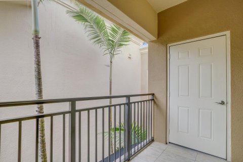 Condominio en venta en Palm Beach Gardens, Florida, 2 dormitorios, 98.85 m2 № 968230 - foto 4
