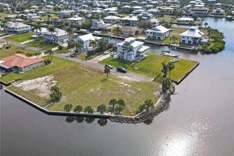 Terreno en venta en Punta Gorda, Florida № 985053 - foto 3