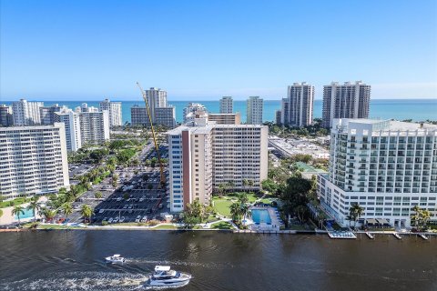 Condo in Fort Lauderdale, Florida, 2 bedrooms  № 945091 - photo 12