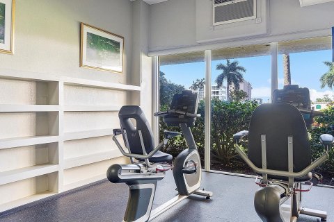 Condo in Fort Lauderdale, Florida, 2 bedrooms  № 945091 - photo 9