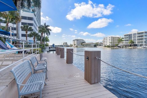 Condo in Fort Lauderdale, Florida, 2 bedrooms  № 945091 - photo 14