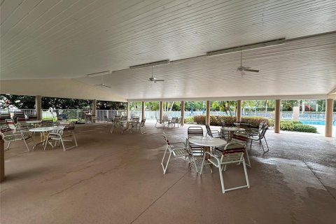 Copropriété à vendre à Tamarac, Floride: 2 chambres, 112.88 m2 № 1096536 - photo 10