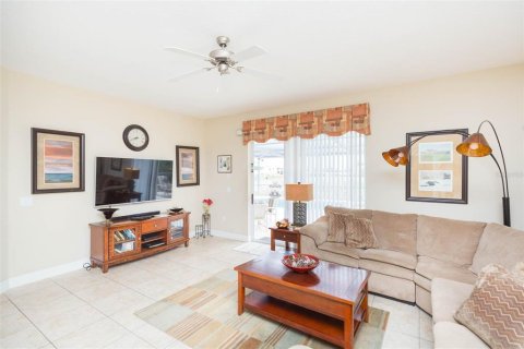 Casa en venta en Davenport, Florida, 4 dormitorios, 255.85 m2 № 1104921 - foto 5