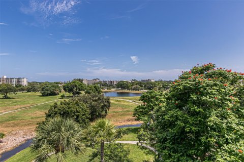 Condo in Lauderhill, Florida, 2 bedrooms  № 720747 - photo 18