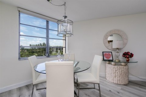 Copropriété à vendre à Lauderhill, Floride: 2 chambres, 107.77 m2 № 720747 - photo 15