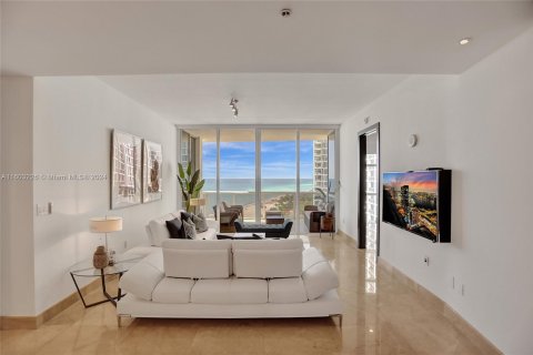 Condo in Sunny Isles Beach, Florida, 2 bedrooms  № 1221954 - photo 4