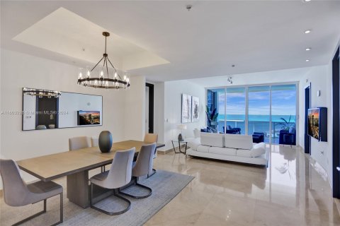 Copropriété à vendre à Sunny Isles Beach, Floride: 2 chambres, 129.04 m2 № 1221954 - photo 15