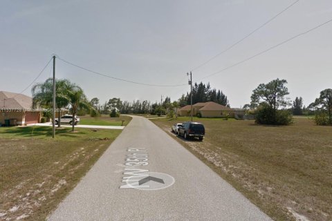 Terrain à vendre à Cape Coral, Floride № 286495 - photo 5