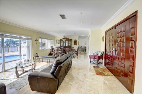 Casa en venta en Miami, Florida, 4 dormitorios, 210.33 m2 № 986188 - foto 28