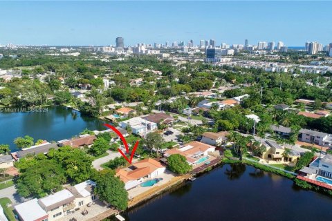 Casa en venta en Miami, Florida, 4 dormitorios, 210.33 m2 № 986188 - foto 19