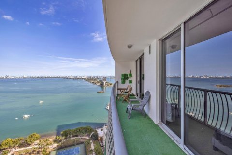 Condominio en venta en Miami, Florida, 1 dormitorio, 73.49 m2 № 1215915 - foto 1