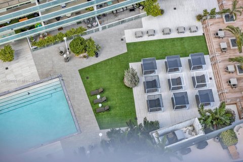 Condominio en venta en Miami, Florida, 1 dormitorio, 73.49 m2 № 1215915 - foto 18