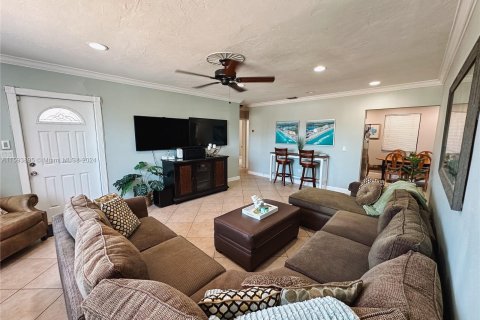 Villa ou maison à vendre à Hallandale Beach, Floride: 3 chambres, 139.17 m2 № 1186707 - photo 3