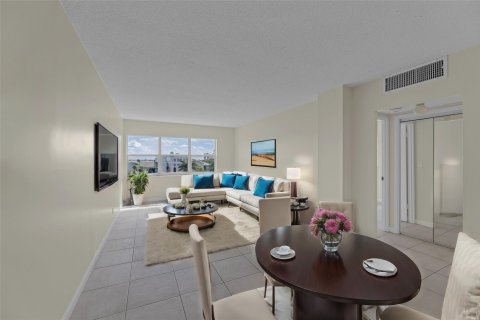 Condominio en venta en Fort Lauderdale, Florida, 1 dormitorio, 66.89 m2 № 1116981 - foto 18