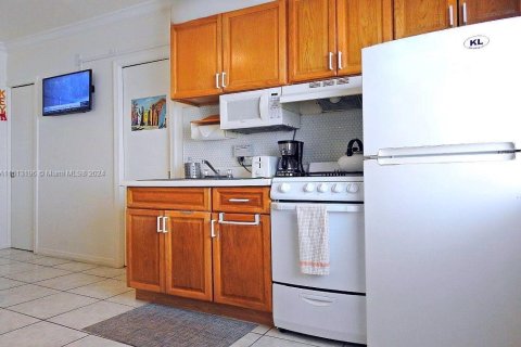 Condominio en venta en Miami Beach, Florida, 18.58 m2 № 1235535 - foto 11