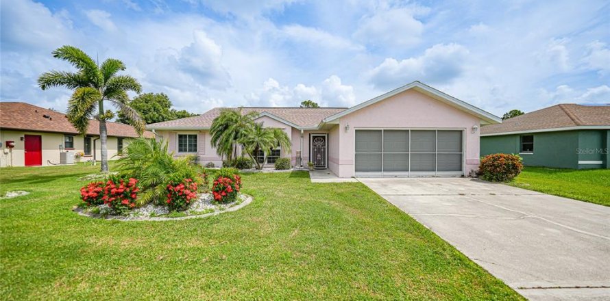 Villa ou maison à Punta Gorda, Floride 3 chambres, 121.14 m2 № 1299411