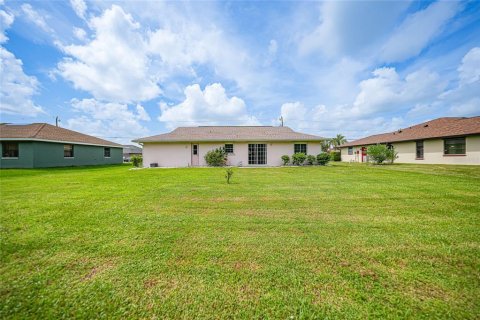 Villa ou maison à vendre à Punta Gorda, Floride: 3 chambres, 121.14 m2 № 1299411 - photo 19