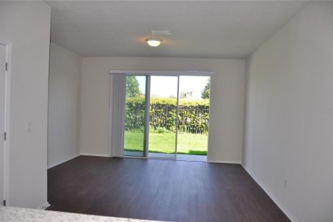 Touwnhouse à louer à Tampa, Floride: 2 chambres, 143.91 m2 № 1373070 - photo 3