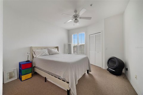 Condo in Orlando, Florida, 2 bedrooms  № 1343761 - photo 12